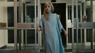 Imogen Poots - Un long chemin vers le bas (2014)