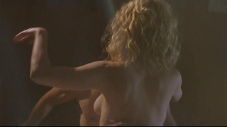 Kim Basinger desnuda, escena de sexo de Soñé con África (2000)