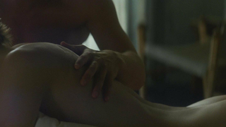 Naomi Watts sexy, Robin Wright nuda, scena di nudo, scena di sesso da Adore (2013)