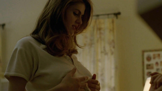 Escena de desnudo con Alexandra Daddario desnuda, escena de sexo de True Detective s01e02 (2014)