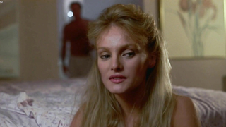 Arielle Dombasle desnuda, escena de sexo de The Boss Wife (1986)