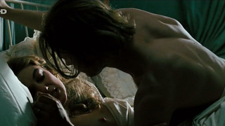 Keira Knightley, Naoko Watanabe nackt, Sexszene aus Silk (2007)