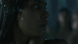 Halle Berry - Gothika (2003)