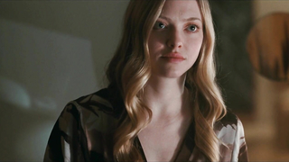 Amanda Seyfried desnuda, escena de sexo de Chloe (2009)