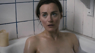 Taylor Schilling - Resta (2013)