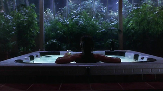 Scène érotique de Denise Richards de Valentine (2001)