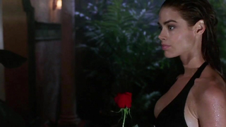 Scène érotique de Denise Richards de Valentine (2001)