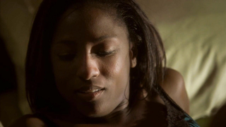 Rutina Wesley und Vedette Lim nackt, Sexszene aus True Blood S04 (2011)