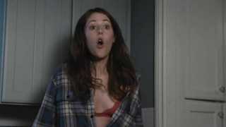 Amanda Crew desnuda, escena de sexo de Crazy Kind of Love (2013)