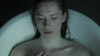 Cena erótica de Rebecca Hall de The Awakening (2011)