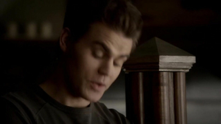 The Vampire Diaries s04e16 (2013) filminden Nina Dobrev erotik sahnesi