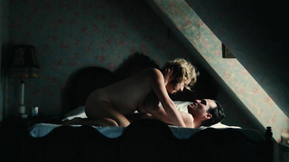 Jennifer Neala Page nuda, scena di sesso da The Master (2012)