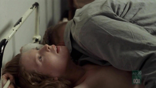 Emma Booth desnuda, escena de sexo de 3 Acts of Murder (2009)