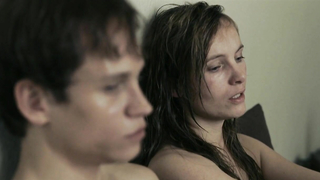 Martina Gedeck y Nadja Uhl desnudas, escena de sexo de The Baader Meinhof Complex (2008)