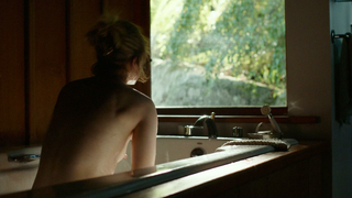 Scena erotyczna Evan Rachel Wood z filmu „Into the Forest” (2015)