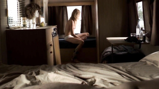 Eva Riccobono nuda, scena di sesso da E la chiamano estate (2012)