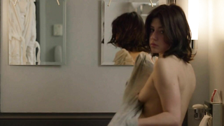 Adele Exarchopoulos desnuda, escena de sexo de Eperdument (2016)