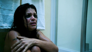 Vanessa Ferlito erotic scene from Graceland s03e07 (2015)