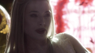 Jaime Murray desnudo, escena de sexo de Defiance s03 (2015)