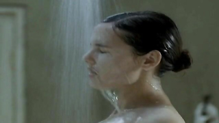 Virginie Ledoyen, Saint Ange'den (2004) çıplak, erotik sahne