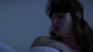 Louise Bourgoin desnuda, escena de Mojave (2015)