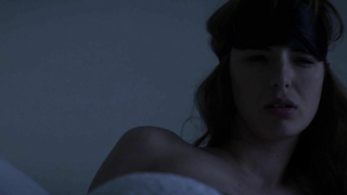 Louise Bourgoin desnuda, escena de Mojave (2015)