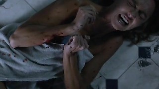 Sharni Vinson çıplak, Simone Buchanan çıplak, Patrick'ten (2013) seks sahnesi