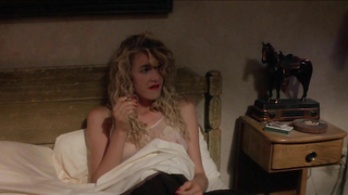 Laura Dern desnuda, escena de sexo de Salvaje de corazón (1990)