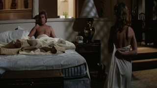 Annette Haven desnuda, Dorothy Le May desnuda, Constance Money desnuda, Dee Wallace desnuda, escena de Stone 10 (1979)