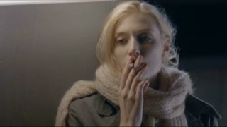 Elżbieta Debicki nago, scena z Godel Niekompletny (2013)