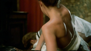 Anne Bennent desnuda, escena de sexo de Swann in Love (1984)