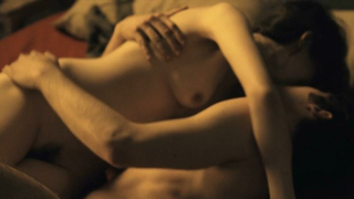 Astrid Berges desnuda, escena de sexo de Frisbey El sexo de los ángeles (2012)