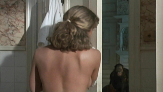 Elisabeth Shue desnuda, escena erótica de Link (1986)