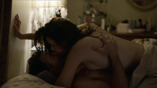 Emmy Rossum nuda, scena erotica da Shameless s06e02 (2016)