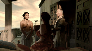 Lesley, Ann Brandt'tan çıplak seks sahnesi, Spartacus: Blood and Sand sezon 1'den seks sahnesi (2010)