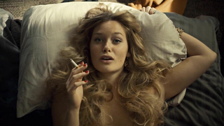 Rachel Keller nua, cena de Fargo s02e04 (2015)