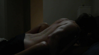 Morena Baccarin nue, scène de sexe de Homeland s02e09 (2012)