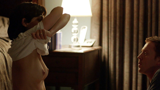 Morena Baccarin desnuda, escena de Homeland s01e03 (2011)