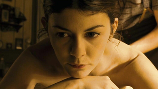 Audrey Tautou nue, scène de sexe de A Very Long Engagement (2004)