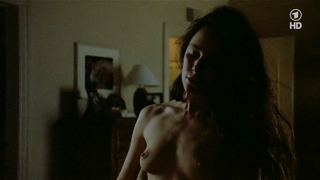 Madeleine Stowe desnuda, escena de sexo de Unlawful Entry (1992)