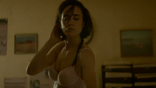 Jennifer Connelly sexy, Oona Chaplin desnuda, Melanie Laurent desnuda, escena de sexo de Aloft (2014)