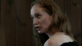 Lotte Verbeek nua, cena de Outlander s01e11 (2015)