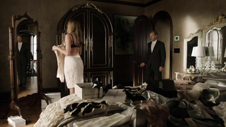 Trieste Kelly Dunn seksowna, Lili Simmons seksowna, scena z Banshee s02e08 (2014)