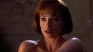 Lauren Holly nua, cena de Dumb & Dumber (1994)