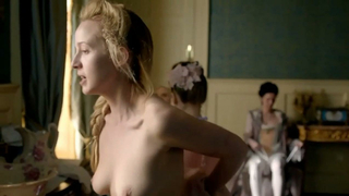 Holli Dempsey desnuda, Eloise Smyth sexy, escena de sexo de Harlots s01e04 (2017)