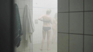 Julia Jentsch desnuda, escena de sexo de 24 Wochen (2016)